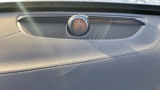 Volvo XC90 2.0 T8 PHEV Ultra Dark 5dr AWD Geartronic Estate